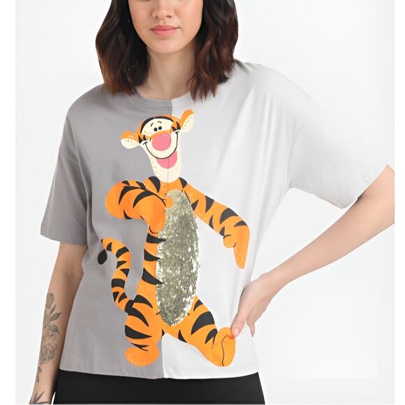 Kazo Winnie The Pooh Sequin Tiger Disney T-Shirt Gray Crewneck Cotton Size M - Picture 1 of 9